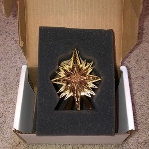 Millineum Star gold ornament
